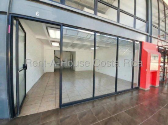 Alquiler de hermoso local comecial en San Francisco Heredia 26-1407 en San Francisco, Heredia — $1,620