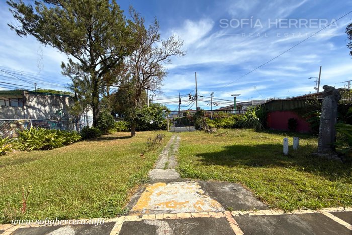 [Venta] Terreno 1000m2 en Moravia in San Vicente, Moravia, San José — $850,000 - Photo 2 of 5