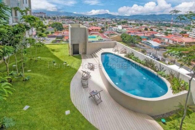Se alquila apartamento en Mata Redonda San José 26-2240 en Mata Redonda, San José — $1,300