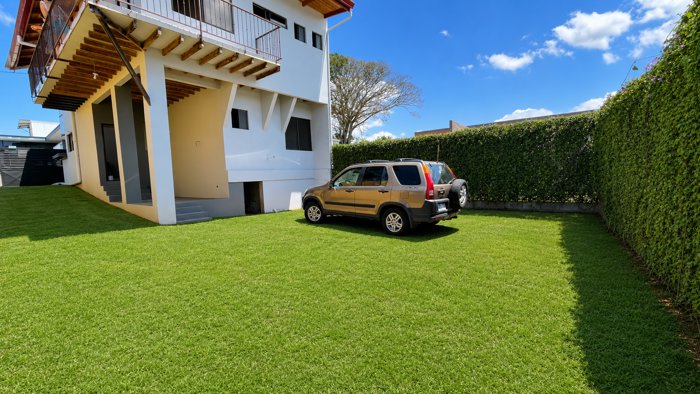 Modern Home For Sale In Sarchí Alajuela Costa Rica in Grecia, Alajuela — ₡ 98 000 000
