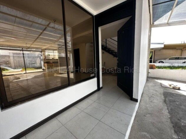 Venta de Casa en El Guarco-San Isidro. RAH 26-1570 PRECIO REBAJADO in San Isidro, El Guarco, Cartago — $183,000
