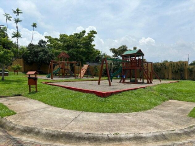 Venta de Lote en San Pablo de Heredia. RAH 26-1324 in San Pablo, Heredia — $86,000