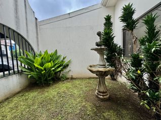Venta de casa en Curridabat, Pinares - Uso mixto en Sánchez, Curridabat, San José — $1,300,000 - Foto 2 de 27