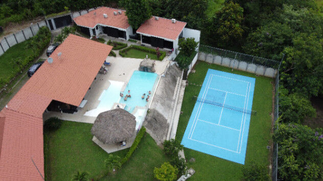VENTA DE QUINTA EN OROTINA en Orotina, Alajuela — $1,700,000