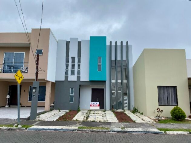 Venta de Casa en Condominio Nobleza de Coris in Quebradilla, Cartago — ₡ 95 000 000
