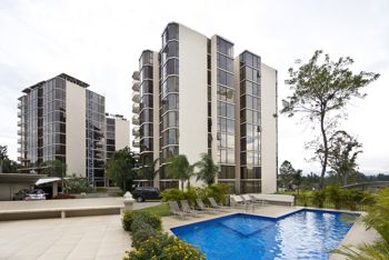 Apartamento en Venta Bello Horizonte Escazú in Escazú, San José — $320,549 - Photo 2 of 22