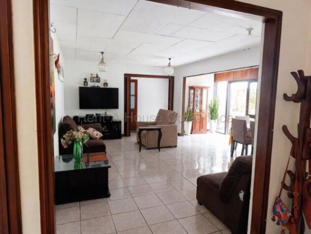 Venta de Casa en Moravia-San Vicente. RAH 27-116 in San Vicente, Moravia, San José — $310,000