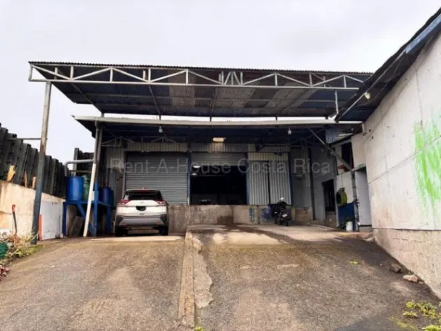 Alquiler de Bodega Comercial en San Nicolás de Cartago. RAH 27-125 en San Nicolás, Cartago — ₡ 2 000 000