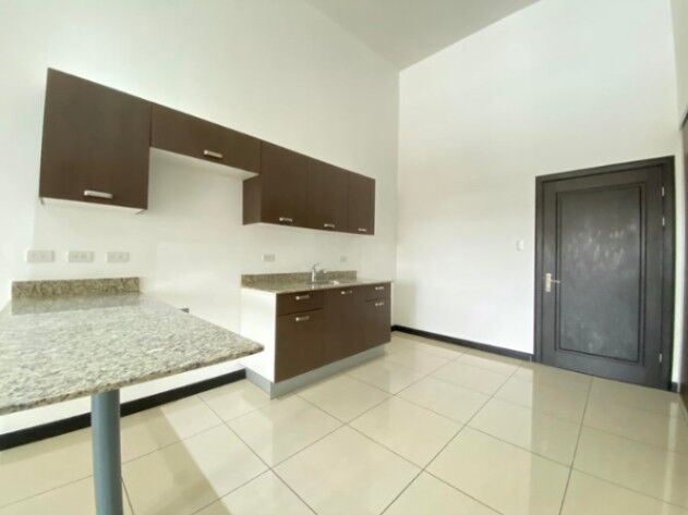 APARTAMENTO EN VENTA, SANTA ANA, $165.000 COD#26-269 in Santa Ana, San José — $165,000 - Photo 3 of 12