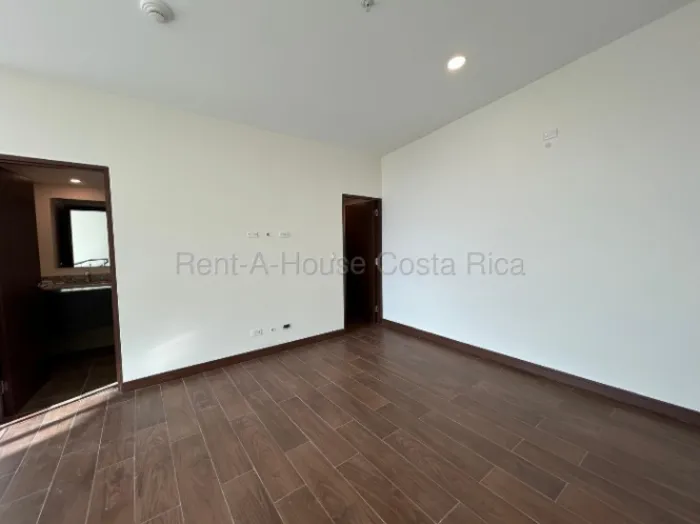Venta de Apartamento en Penthouse en Heredia 26-1805 en Ulloa, Heredia — $155,800 - Foto 3 de 8