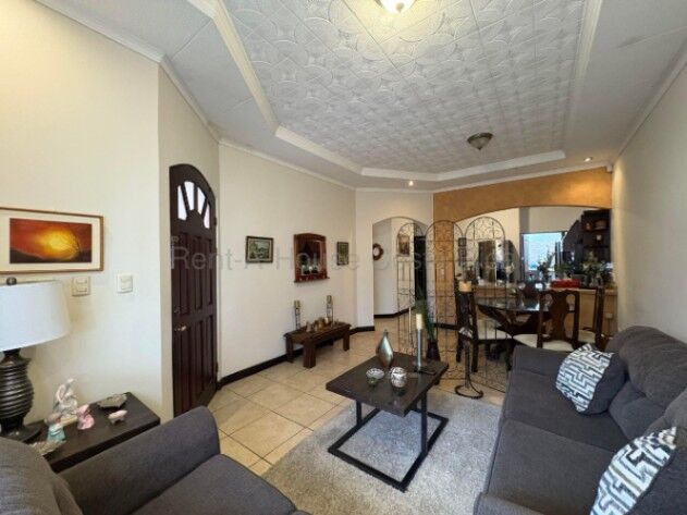 VENTA DE BELLA CASA EN CONDOMINIO SAN AGUSTÍN DE FLORES HEREDIA. en San Francisco, Heredia — ₡ 75 000 000 - Foto 2 de 15