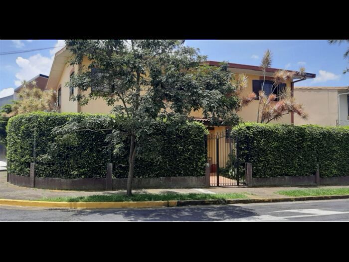 VENTA DE CASA, SAN JOSÉ, MONTES DE OCA, SABANILLA, URBANIZACIÓN BUENOS AIRES - 2867467 in Sabanilla, Montes De Oca, San José — $290,000