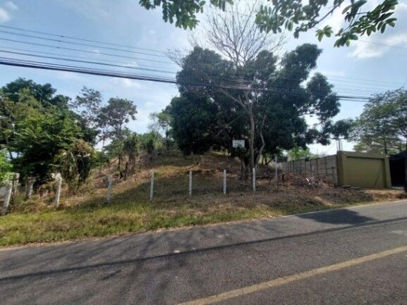 Se vende amplio lote con mas de 1,400m2 en Turrucares Alajuela 25-1725 en Turrúcares, Alajuela — ₡ 70 000 000