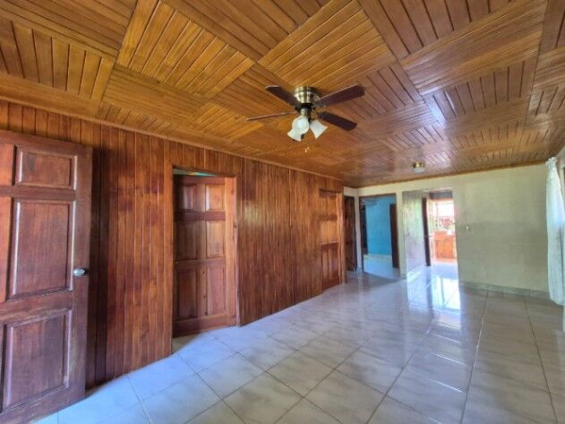 Encantadora casa tipica Quemado, Cajon en Cajón, Pérez Zeledón, San José — $129,999