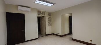 Alquiler de Oficina en Montes de Oca, San José.  en San Pedro, Montes De Oca, San José — $900 - Foto 4 de 10
