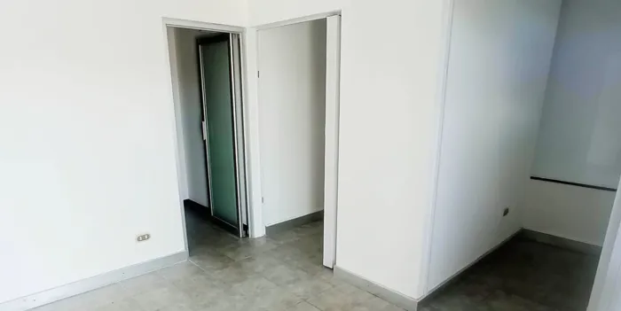 ALQUILER DE LOCAL COMERCIAL, SAN JOSE, ESCAZU, SAN RAFAEL en San Rafael, Escazú, San José — $457 - Foto 2 de 14