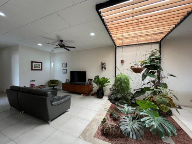 Hermoso apartamento en alquiler en Escazú.. en Escazú, San José — $1,100