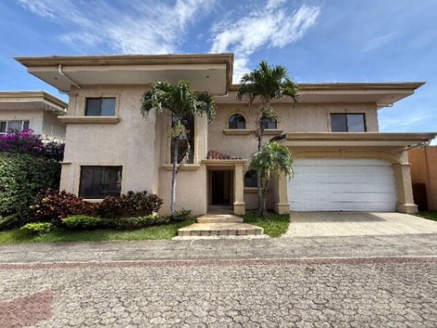 🏡Alquiler de casa en Belén, Heredia, excelente precio✨ en San Francisco, Heredia — $2,300