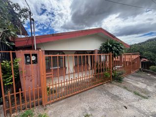 Casa asequible en vecindario tranquilo en Atenas, Alajuela — $100,000 - Foto 2 de 14