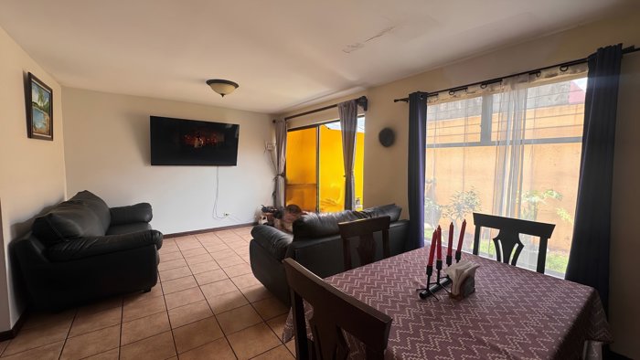 Vende casa en condominio en Villas de Tres Ríos, La Unión (AD) en Tres Ríos, La Unión, Cartago — $230,000 - Foto 3 de 15