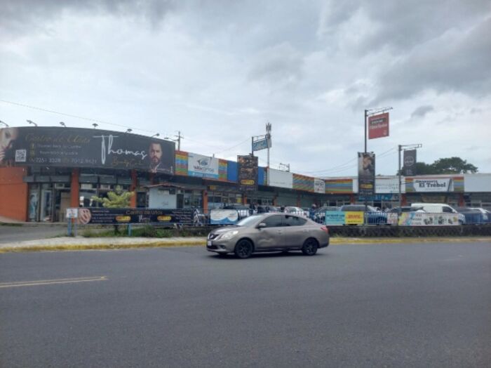 Venta de Bodegas en Desamparados, San José. in Desamparados, San José — $1,500,000