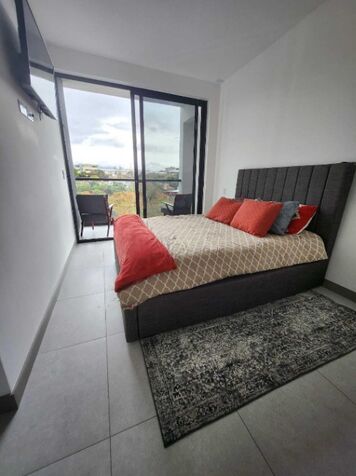  Alquiler de Apartamento     26-1061  en Merced, San José — $1,600 - Foto 3 de 8