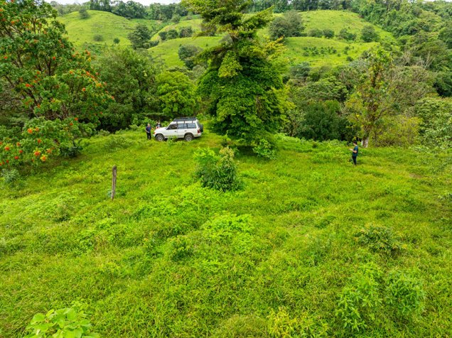 Propiedad excepcional de 12.000 m² con dos lagos, río y bosque — Nuevo Arenal, Guanacaste en Arenal, Tilarán, Guanacaste — ₡ 156 000 000 - Foto 3 de 17
