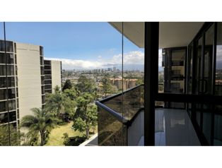 Apartamento en Alquiler en Escazú, San Rafael. PVV9861521 in San Rafael, Escazú, San José — $2,900 - Photo 4 of 19
