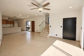 Casa para Estrenar de 3 Habitaciones en NAIA Guachipelín en San Rafael, Escazú, San José — $2,200 - Foto 5 de 26