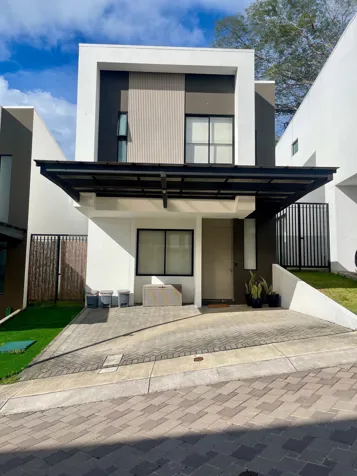 Casa en Venta Pozos de Santa Ana. en Pozos, Santa Ana, San José — $295,000
