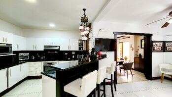 SE VENDE CASA EN CONDOMINIO CERCA DEL AEROPUERTO CON MAXIMA PRIVACIDAD Y ESPACIO EXTRA en Llorente, Flores, Heredia — 142 000 000 ₡ - Foto 4 de 35
