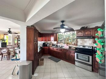 Venta de Casa de Playa en Garabito, Puntarenas.  en Jacó, Garabito, Puntarenas — $1,500,000 - Foto 5 de 10