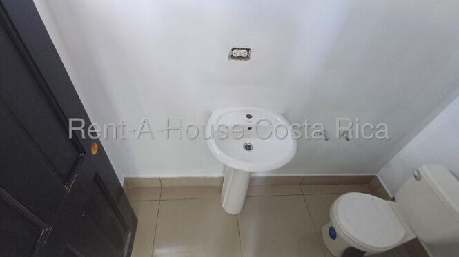 Alquiler de Local Comercial en Granadilla de Curridabat. RAH 26-1422 PRECIO REBAJADO in Granadilla, Curridabat, San José — $600