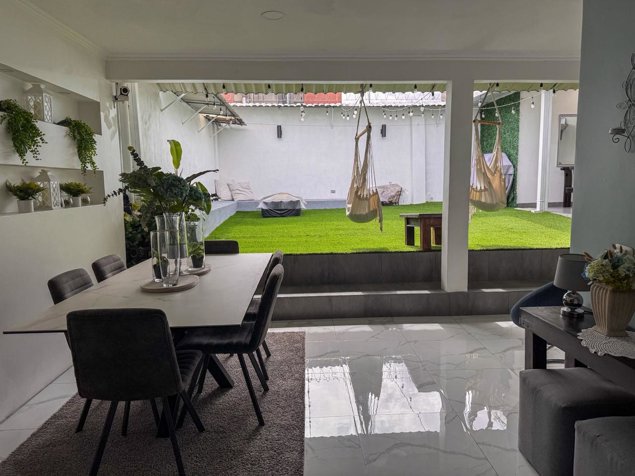 Venta de Moderna Casa en Paso Ancho en San Sebastián, San José — $265,000