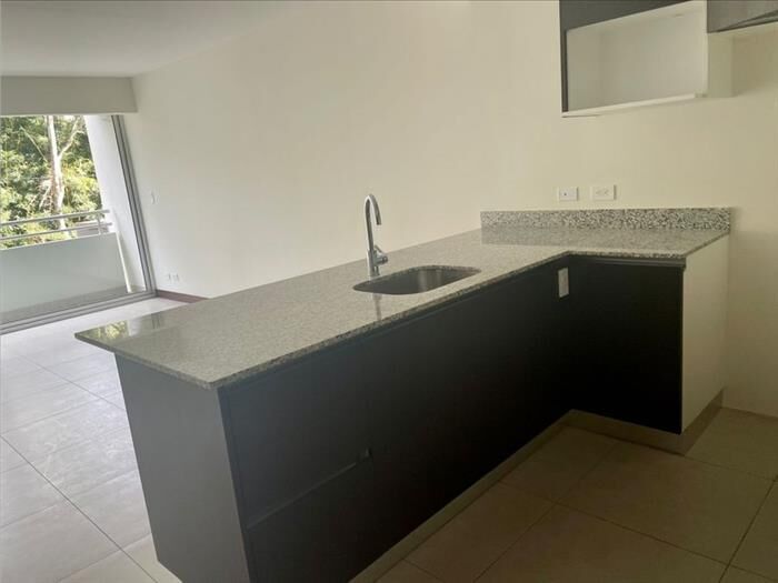 VENTA DE APARTAMENTO, HEREDIA, ULLOA, TORRES DE HEREDIA en Heredia — $127,447