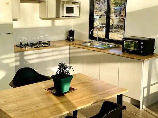 3 casas Airbnb con acabados unicos en Atenas en Atenas, Alajuela — $325,000 - Foto 2 de 16