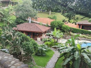 VENTA DE QUINTA CON 2 CASAS, CIUDAD COLON, RES MONTES DEL VALLE en Carmen, San José — $1,500,000 - Foto 4 de 22