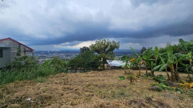Se vende amplio lote de 7,700m2 en San Antonio de Escazú 25-912 en San Antonio, Escazú, San José — $560,300