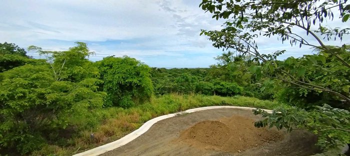 Lote de 977 m2 con vista al mar en Marbella Condominio Costa Dorada en Cuajiniquil, Santa Cruz, Guanacaste — $120,000 - Foto 3 de 9