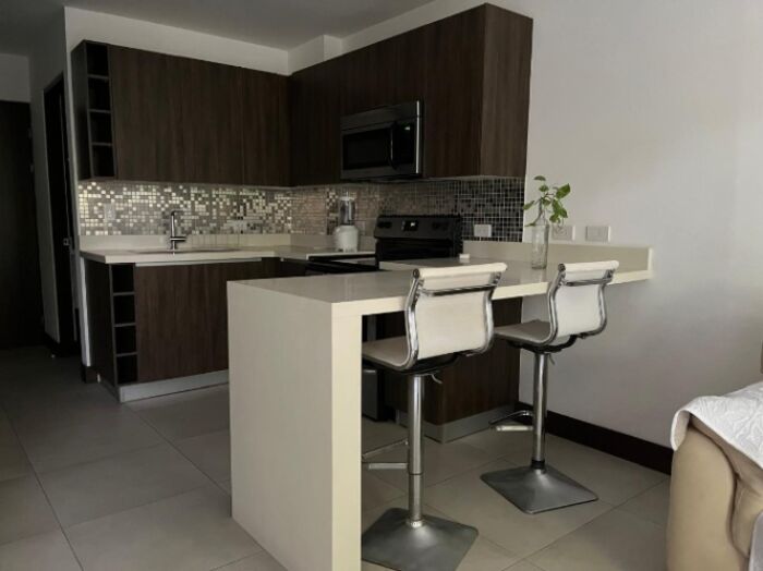 Alquiler de Moderno Apartamento en Pozos de Santa Ana. RAH 26-338 en Pozos, Santa Ana, San José — $1,000