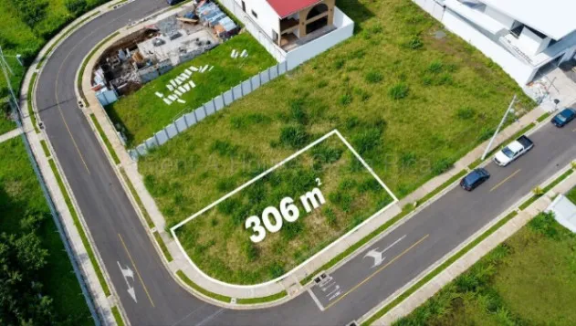 Venta de Lote en San Isidro de Heredia. RAH 26-2241 in San Isidro, Heredia — ₡ 64 000 000