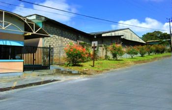 VENTA DE EDIFICIO Y BODEGA EN HEREDIA, CARIARI en San Antonio, Belén, Heredia — $6,000,000 - Foto 2 de 10