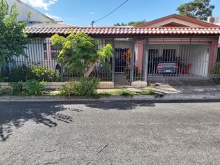 VENTA CASA DE 1 PLANTA EN RESIDENCIAL SANTA ANA POZOS in Pozos, Santa Ana, San José — 124 000 000 ₡ - Photo 3 of 18