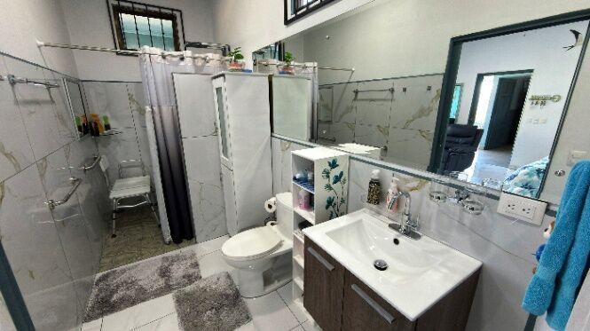 CASA EN VENTA EN LA UNIÓN DE SAN PEDRO, PÉREZ ZELEDÓN – 3 HABITACIONES en San Pedro, Pérez Zeledón, San José — $240,000