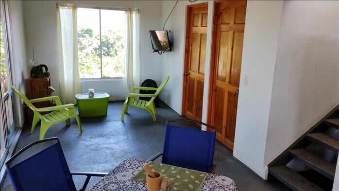 Se vende hermosa casa en calle El Tejar en Esparza in Espíritu Santo, Esparza, Puntarenas — ₡ 52 000 000
