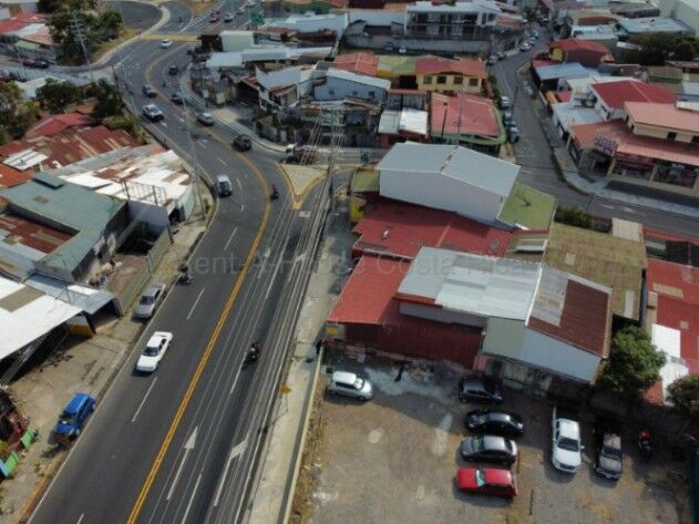 Venta de Local Comercial en Goicoechea-Calle Blancos. en Calle Blancos, Goicoechea, San José — ₡ 115 000 000