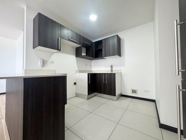Alquiler de Apartamento Sabana Sur Torre Ambar en Mata Redonda, San José — ₡ 640 000 - Foto 3 de 13