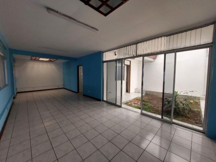 Venta de Casa Comercial en Goicoechea, San José. RAH 26-580 en Guadalupe, Goicoechea, San José — $220,000