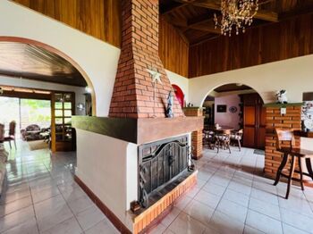 Venta de Casa en San Rafael, Heredia - Con Vistas Panorámica al Valle Central. RAH 26-647  en Ángeles, San Rafael, Heredia — $525,000 - Foto 4 de 20