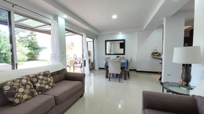 Venta casa amplia y con zona verde en Rio Segundo Alajuela in Río Segundo, Alajuela — ₡ 135 000 000